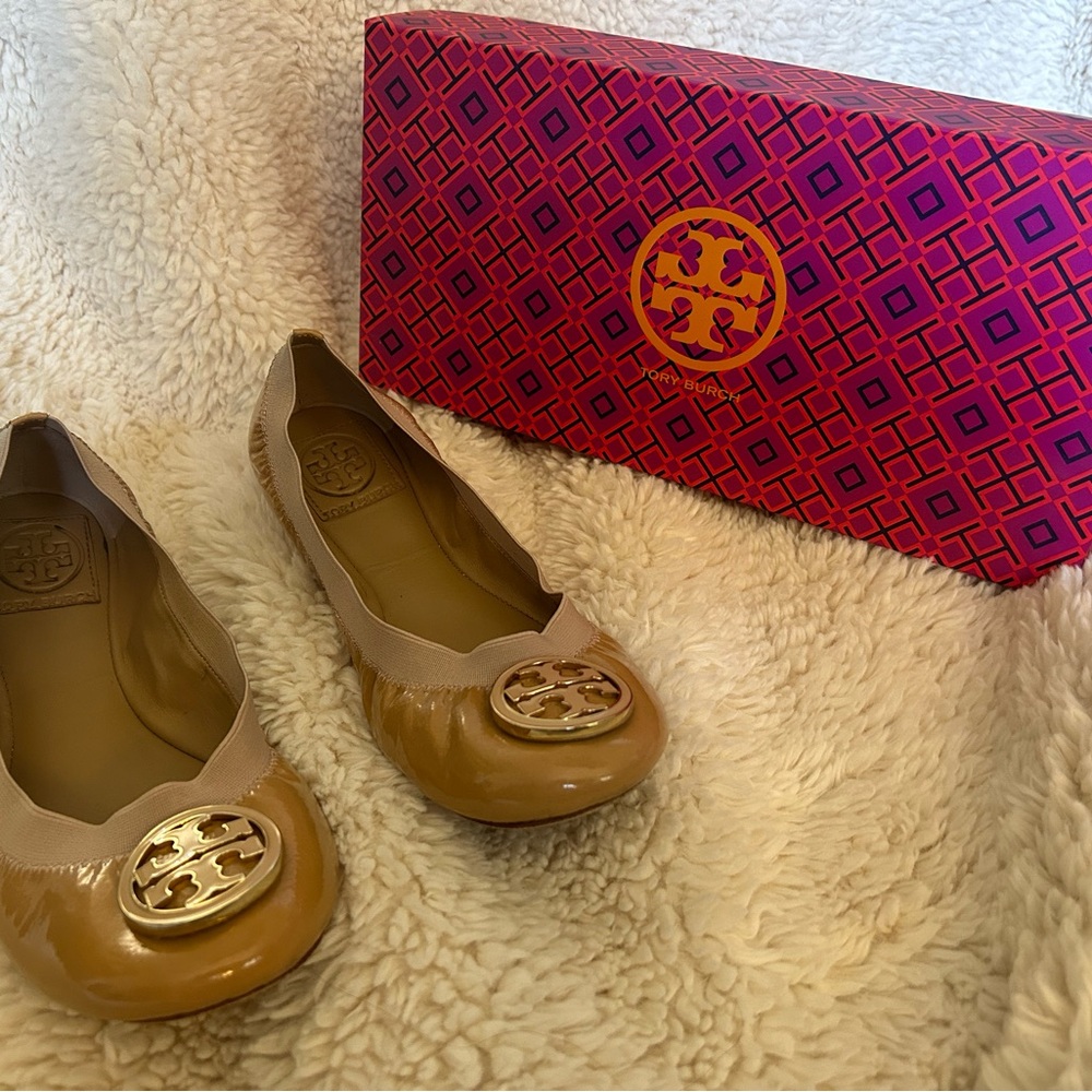 Tory Burch Tan Leather Flats with Gold Emblem